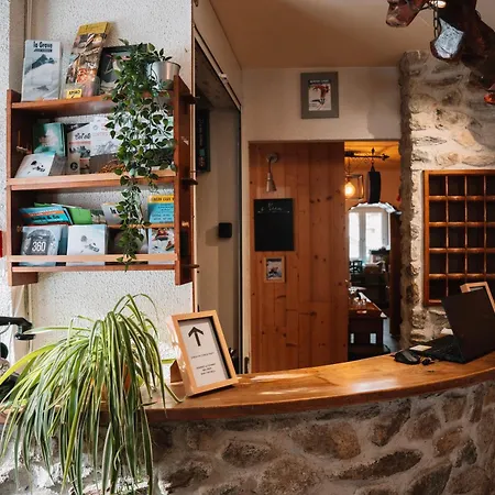 Le Pied Moutet Hotel 2*
